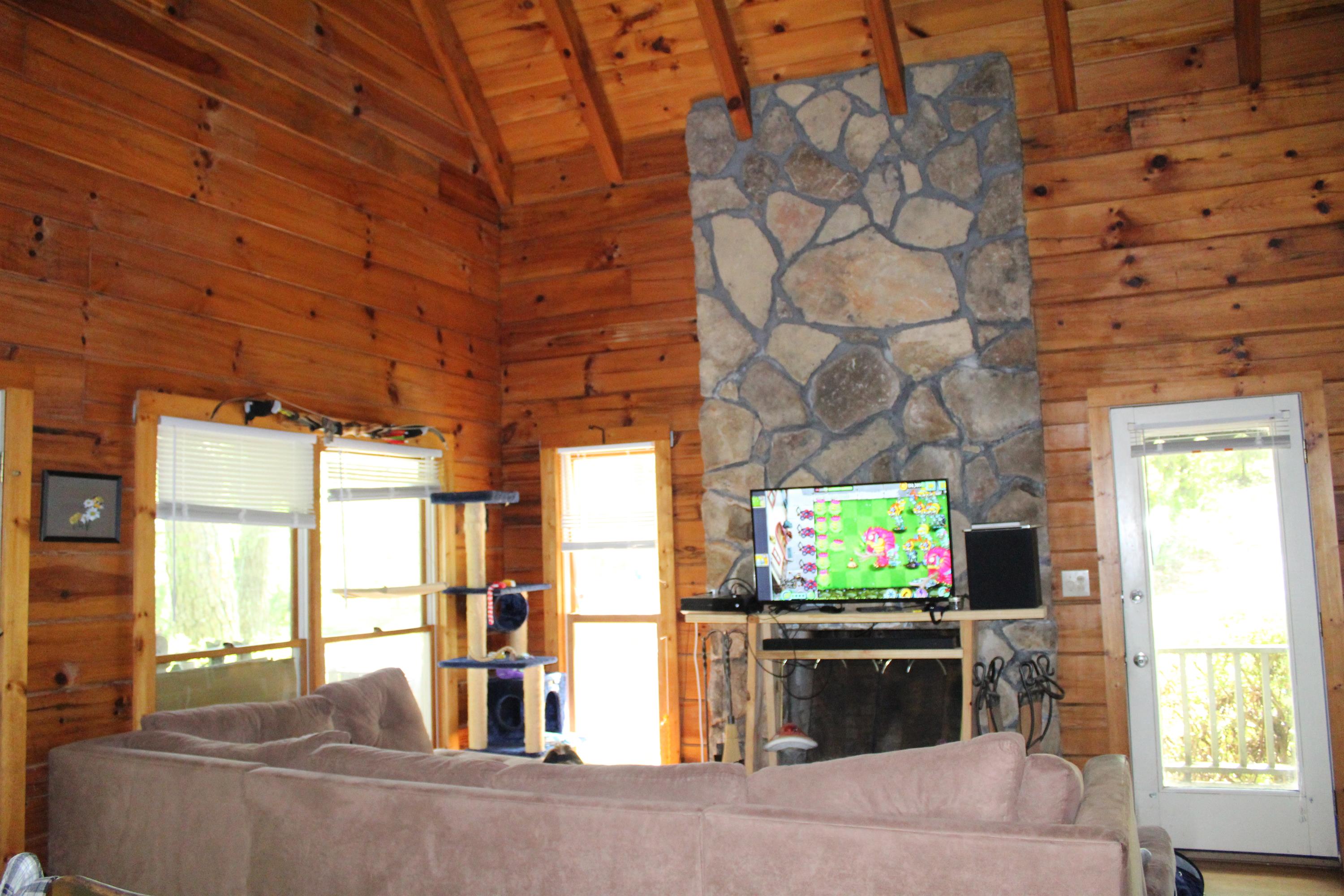 104 Trinity Pond Rd - 104